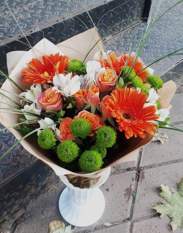 Букет цветов из: Герберы, Хризантемы, Альстромерии и Розы в Нюксенице