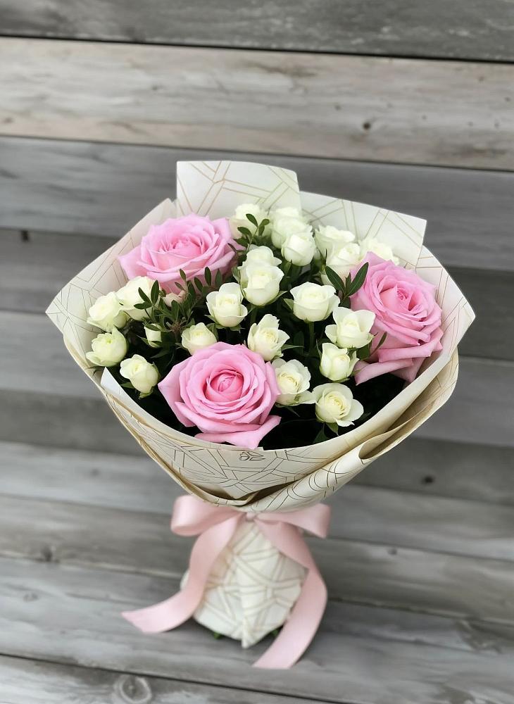 Букет цветов из: Розы в Нюксенице