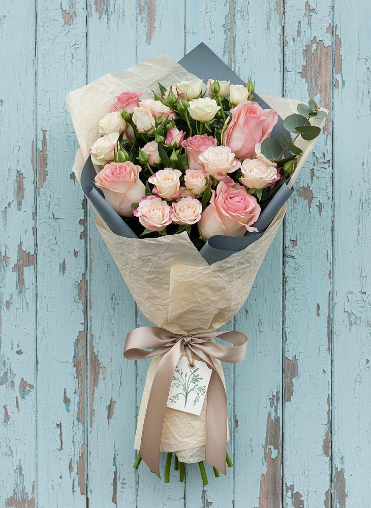 Букет цветов из: Розы в Нюксенице