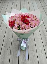 Букет цветов из:  Альстромерии в Нюксенице