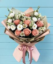 Букет цветов из:  Розы, Альстромерии и Лизиантусы в Нюксенице