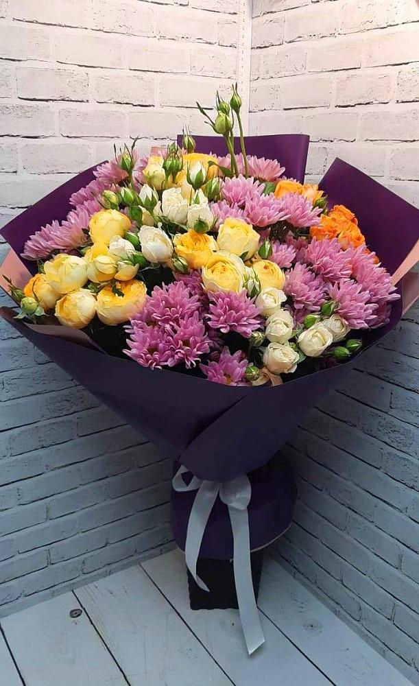 Букет цветов из: Хризантемы и Розы в Нюксенице