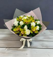 Букет цветов из:  Орхидеи и Розы в Нюксенице