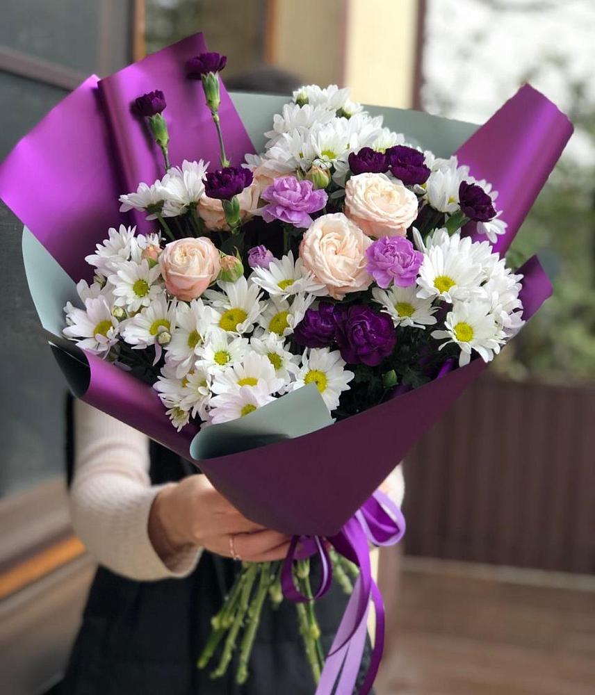 Букет цветов из: Хризантемы, Гвоздики и Розы в Нюксенице