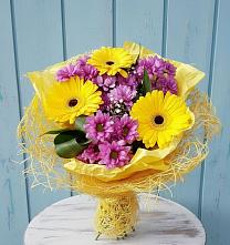 Букет цветов из:  Хризантемы и Герберы в Нюксенице