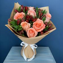 Букет цветов из:  Розы и Альстромерии в Нюксенице