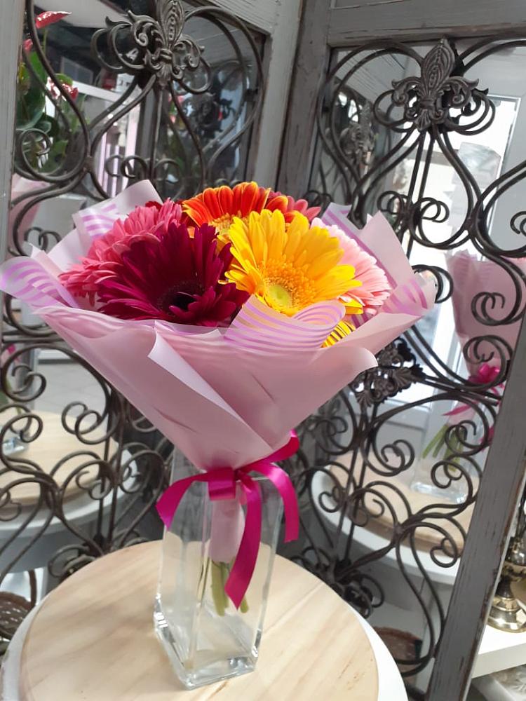 Букет цветов из: Герберы в Нюксенице