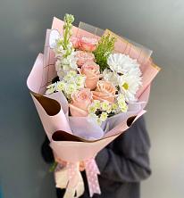 Букет цветов из:  Хризантемы и Розы в Нюксенице