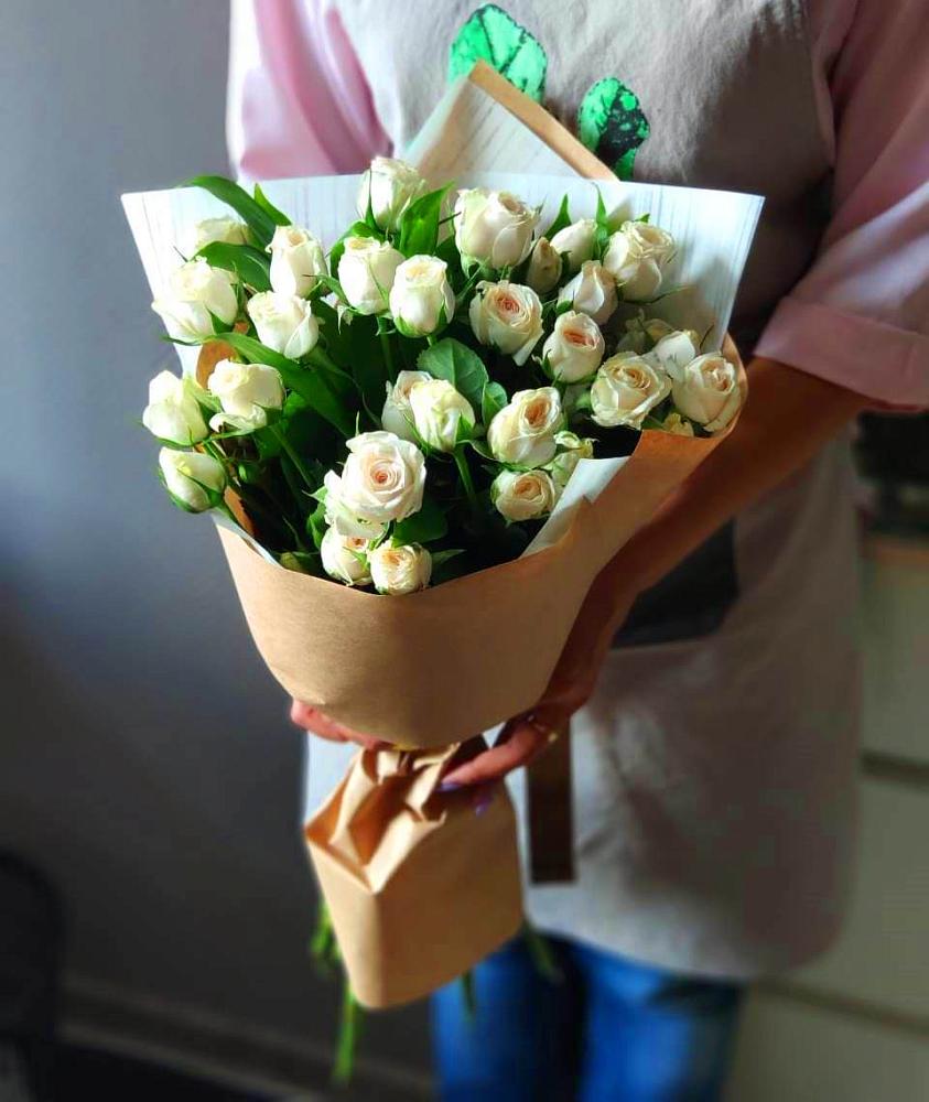 Букет цветов из: Розы в Нюксенице
