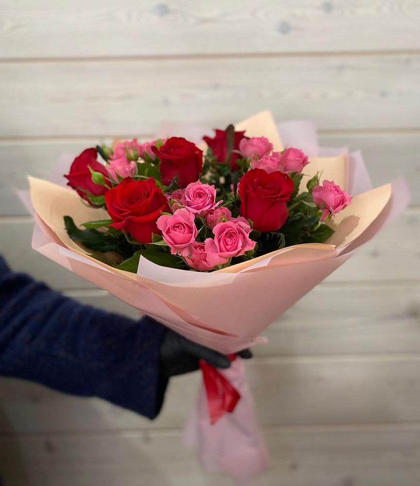 Букет цветов из: Розы в Нюксенице
