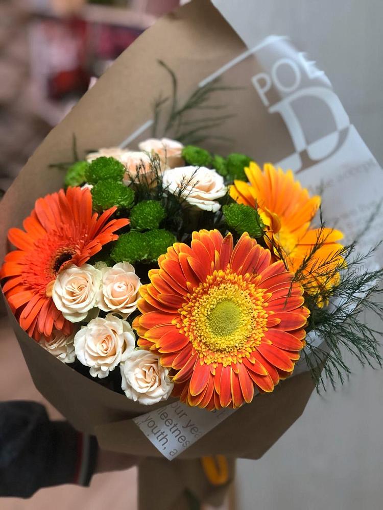 Букет цветов из: Герберы, Хризантемы и Розы в Нюксенице